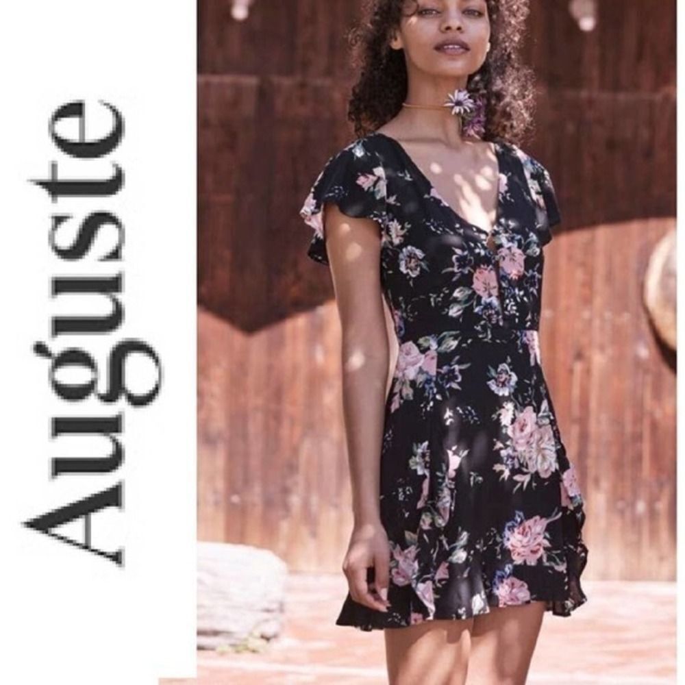 Auguste split neck floral short sleeve mini dress size 4
